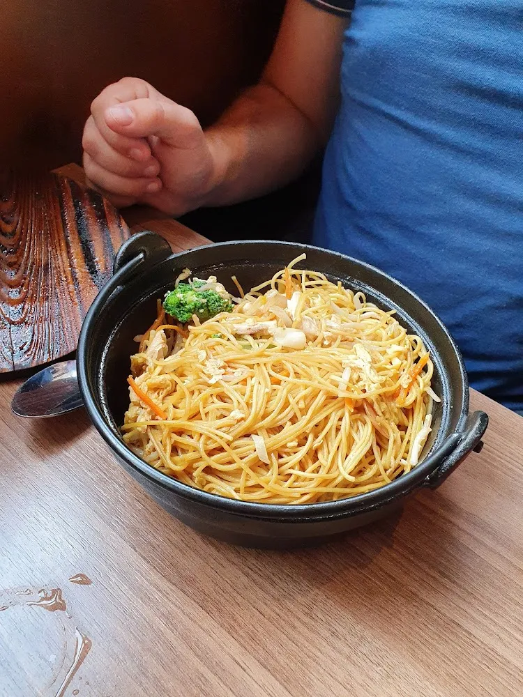 Nouilles Sautées Poulet